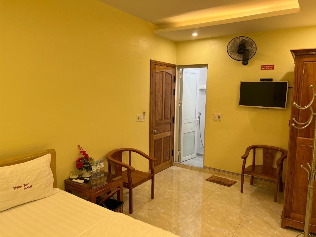 Thien Son Guesthouse Ха Жианг Екстериор снимка